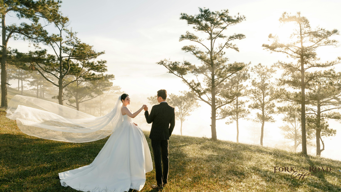 The Texas Bride's Complete Guide to Booking a Mobile Coffee Trailer for Your Wedding